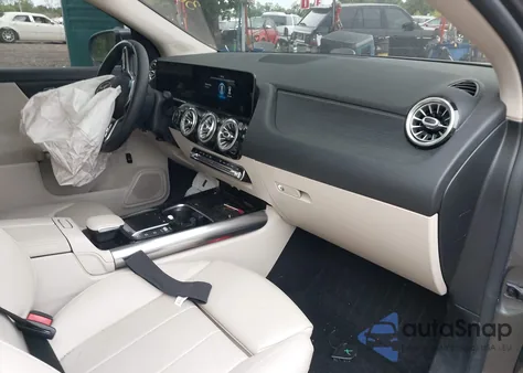 2021 Mercedes-Benz Gla 250 4Matic z USA, uszkodzony, nr VIN W1N4N4HB0MJ235877